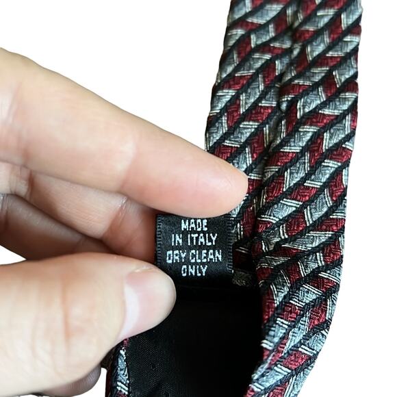 Paulo Vasari Gray/Burgundy Abstract Design 100% Silk Neck Tie Made In Italy - Picture 7 of 8